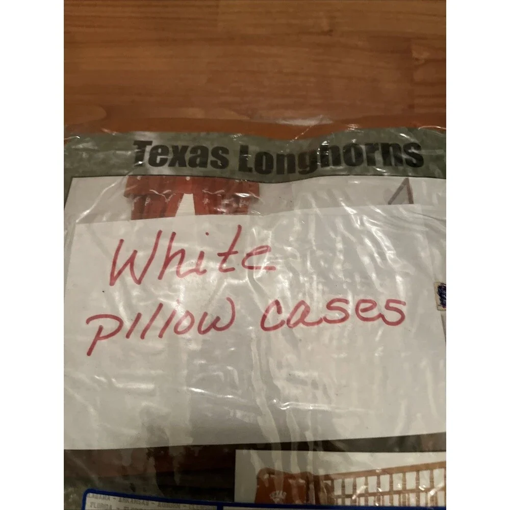 Texas University Longhorns 4-Piece Full Sheet Set with White Pillowcases